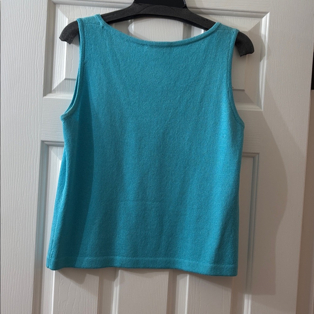 St. John Collection Tank - Picture 2 of 3